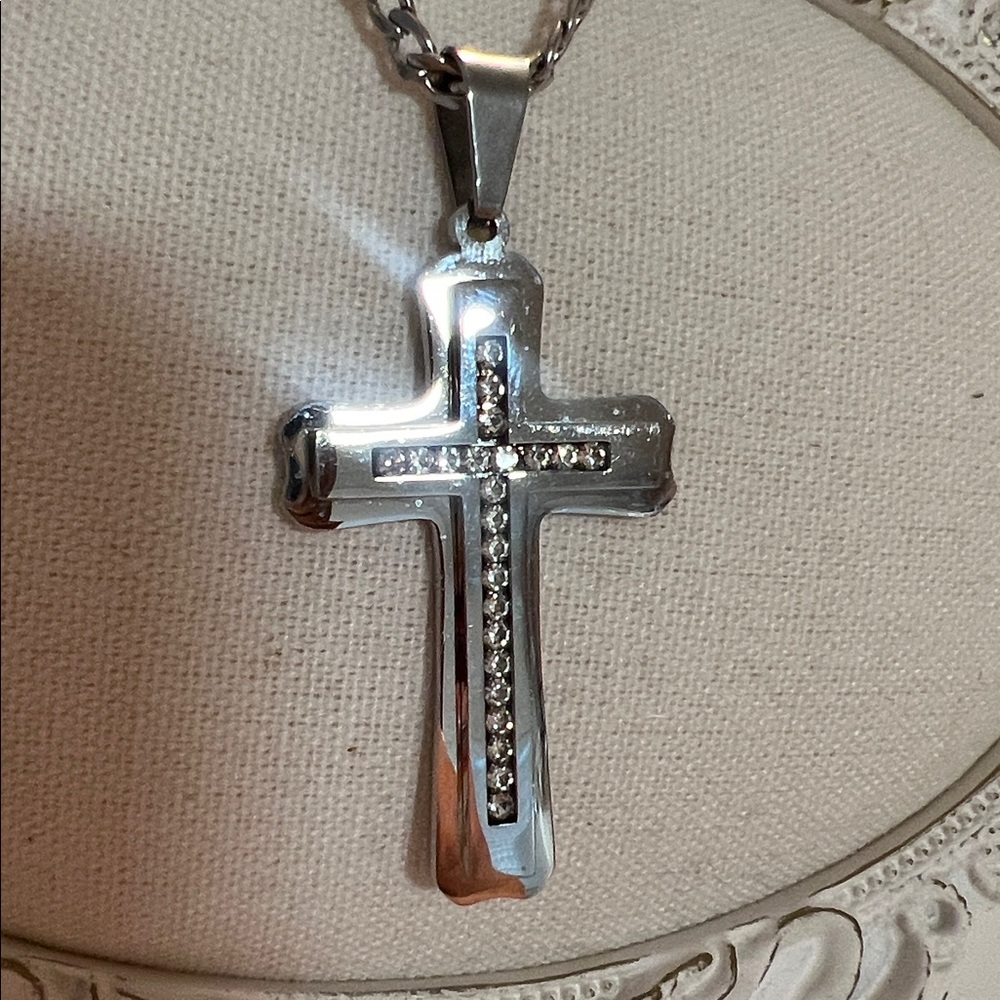 NEW 1/10 Ct Diamond Accent + 18KP White Gold & Stainless Steel Cross Necklace